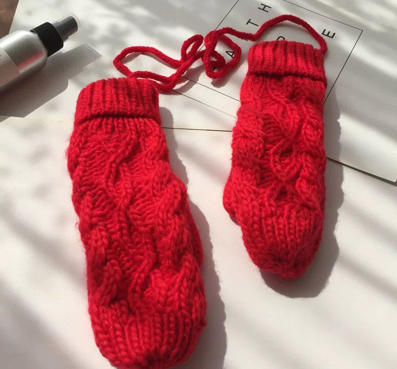 Custom-Knit Unisex Fleece Mittens